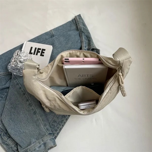 Nylon Fabric Shoulder Bag New High Capacity Women's Crossbody Messenger Bag Leisure Versatile Shoulder Hobos Bag - Image 4